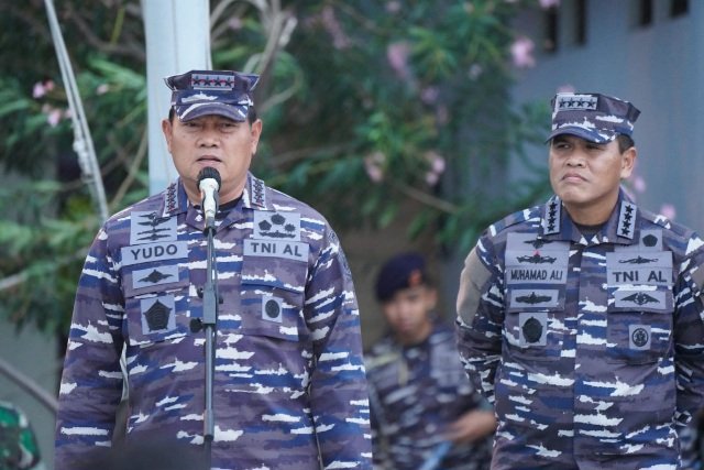 Panglima TNI Melakukan Tradisi