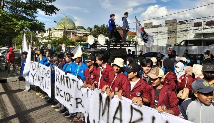 BEM se Bogor Demo Tolak UU Cipta Kerja Ini Tiga Tuntutannya